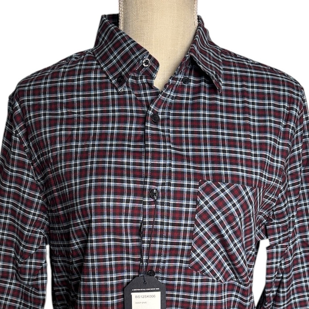 Ben Sherman Men’s Button Down Shirt in Plaid Size Small NWT